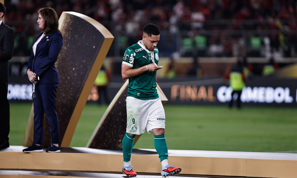 Palmeiras evita torcida e imprensa em retorno de Lima e encontra CT vazio 9 design sem nome 4 16