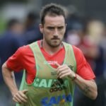 Invasão argentina completa 'farra gringa' no mercado da bola brasileiro - 23/01/2016 11 o meia argentino frederico mancuello corre durante treinamento do flamengo 1453305205095 615x300