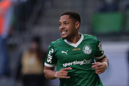 Após lesão no tornozelo, Vitor Roque vai passar por cirurgia no Palmeiras 26 vitor roque brilhou na goleada palmeirense 1024x640
