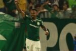 Allan, do Palmeiras, é suspenso por dois jogos por expulsão no jogo contra a Chapecoense 2 palmeiras vence santos
